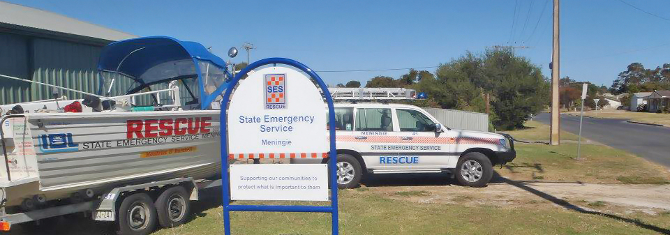 SA State Emergency Service rescue vehicle and boat in front of the Meningie Unit building